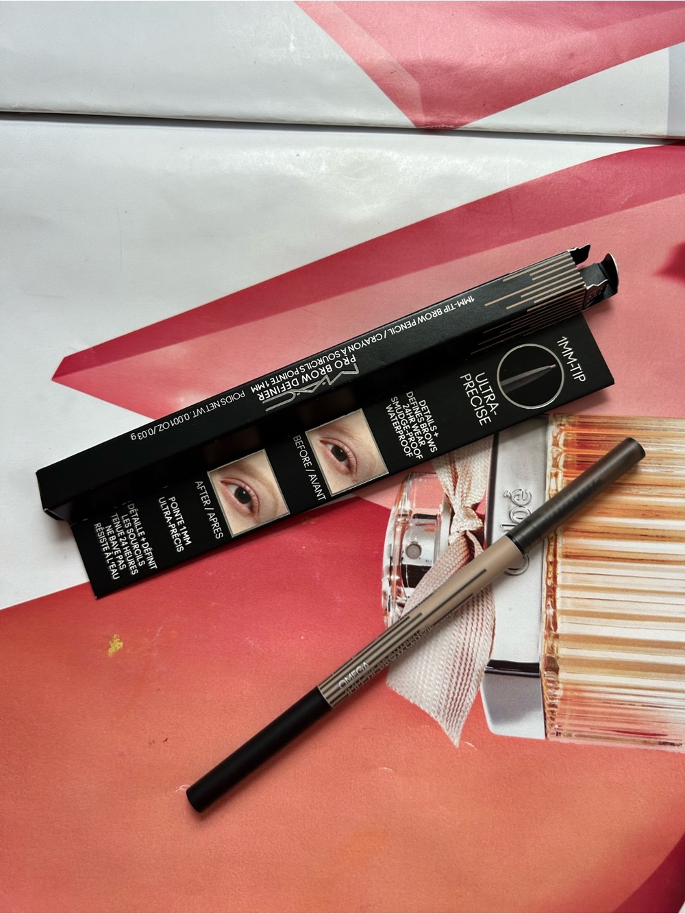 MAC Cosmetics Pro Brow Definer 1MM Tip Brow Pencil OMEGA 0.03 g NEW IN BOX